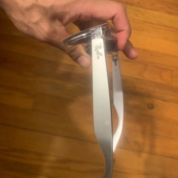 New Wayfarer Rayban Sunglasses - Picture 4 of 4